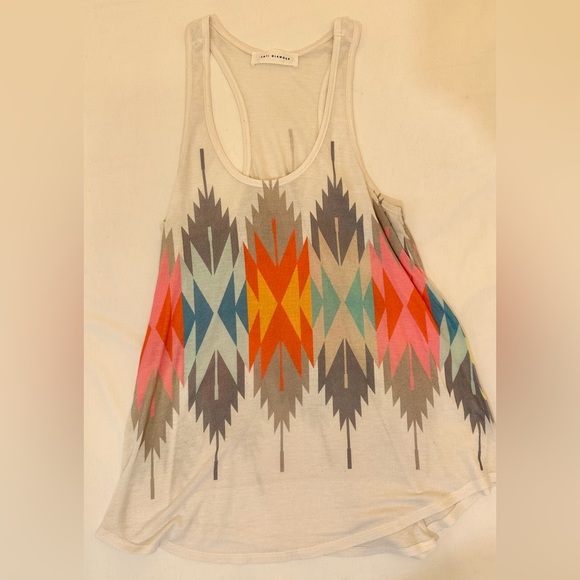 Patterned Tank - Picture 3 of 4